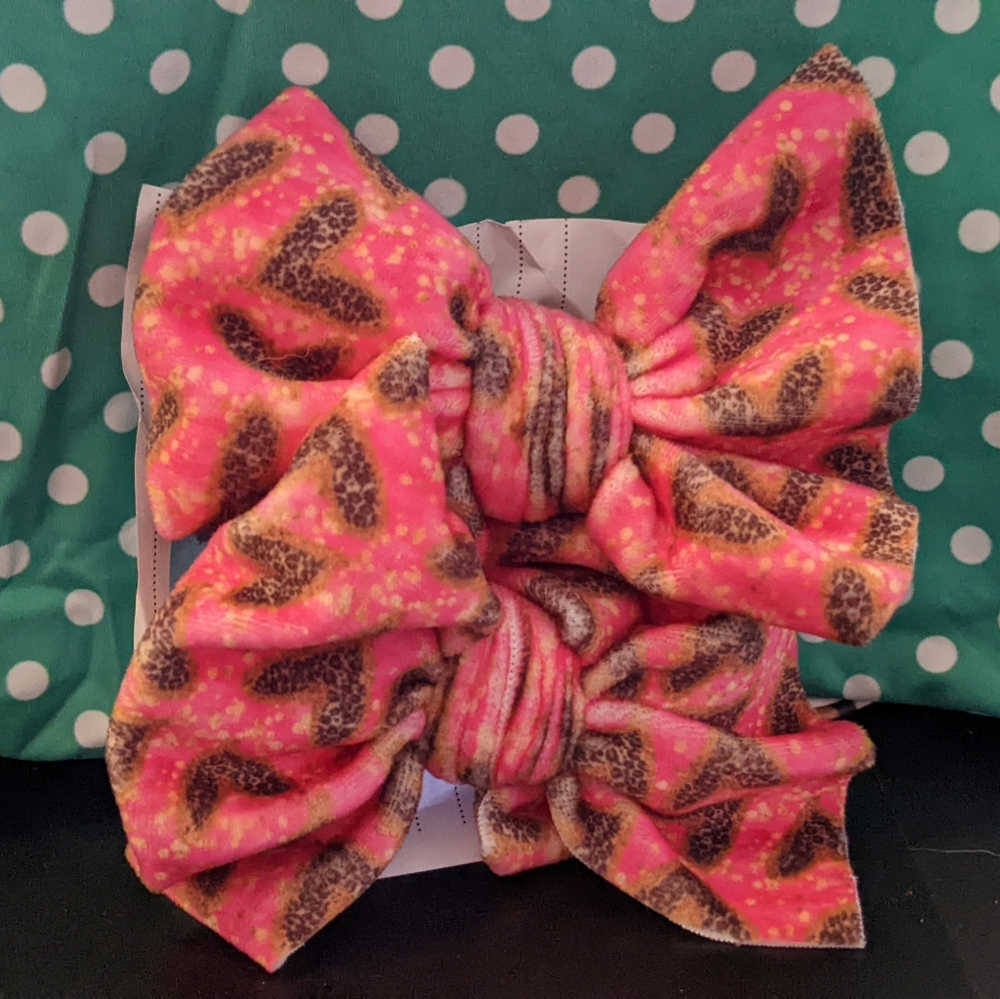 Piggie bows